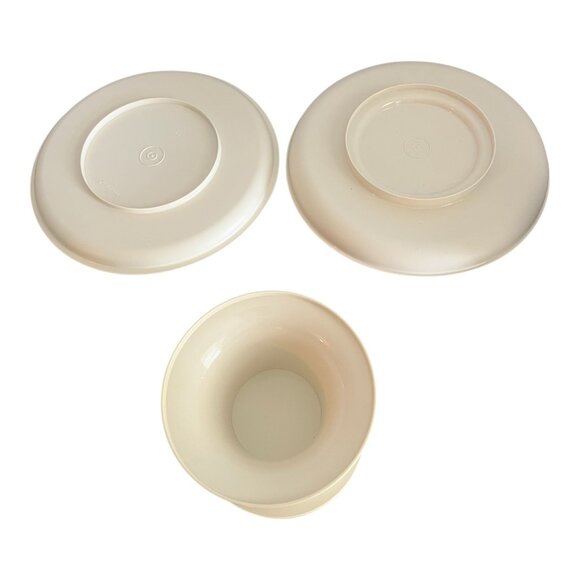 Vtg Tupperware 1531 Almond 3-Piece Pedestal Cake Stand & Chip Dip Set 7" T 10" W - Picture 6 of 12